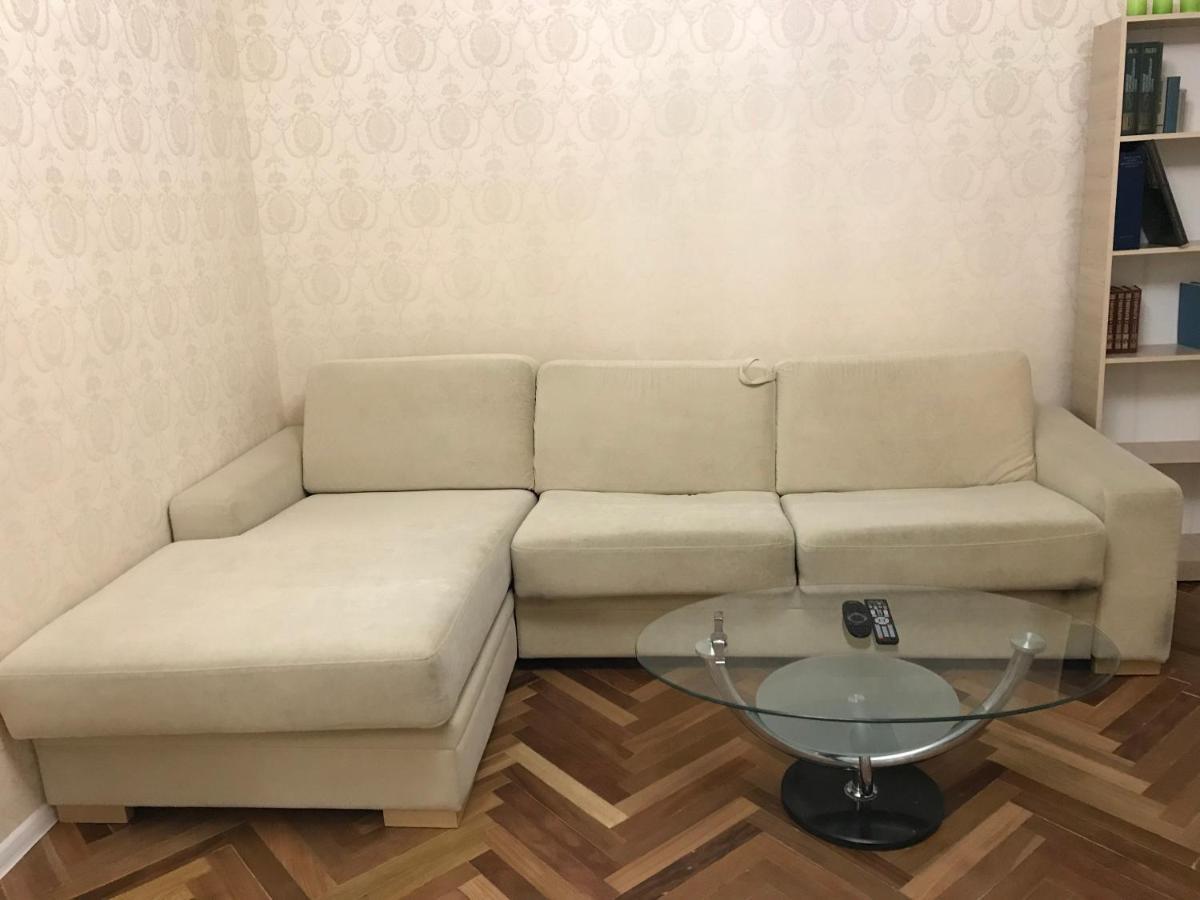 Sunny Apartment Overlooking The Royal Village كييف المظهر الخارجي الصورة