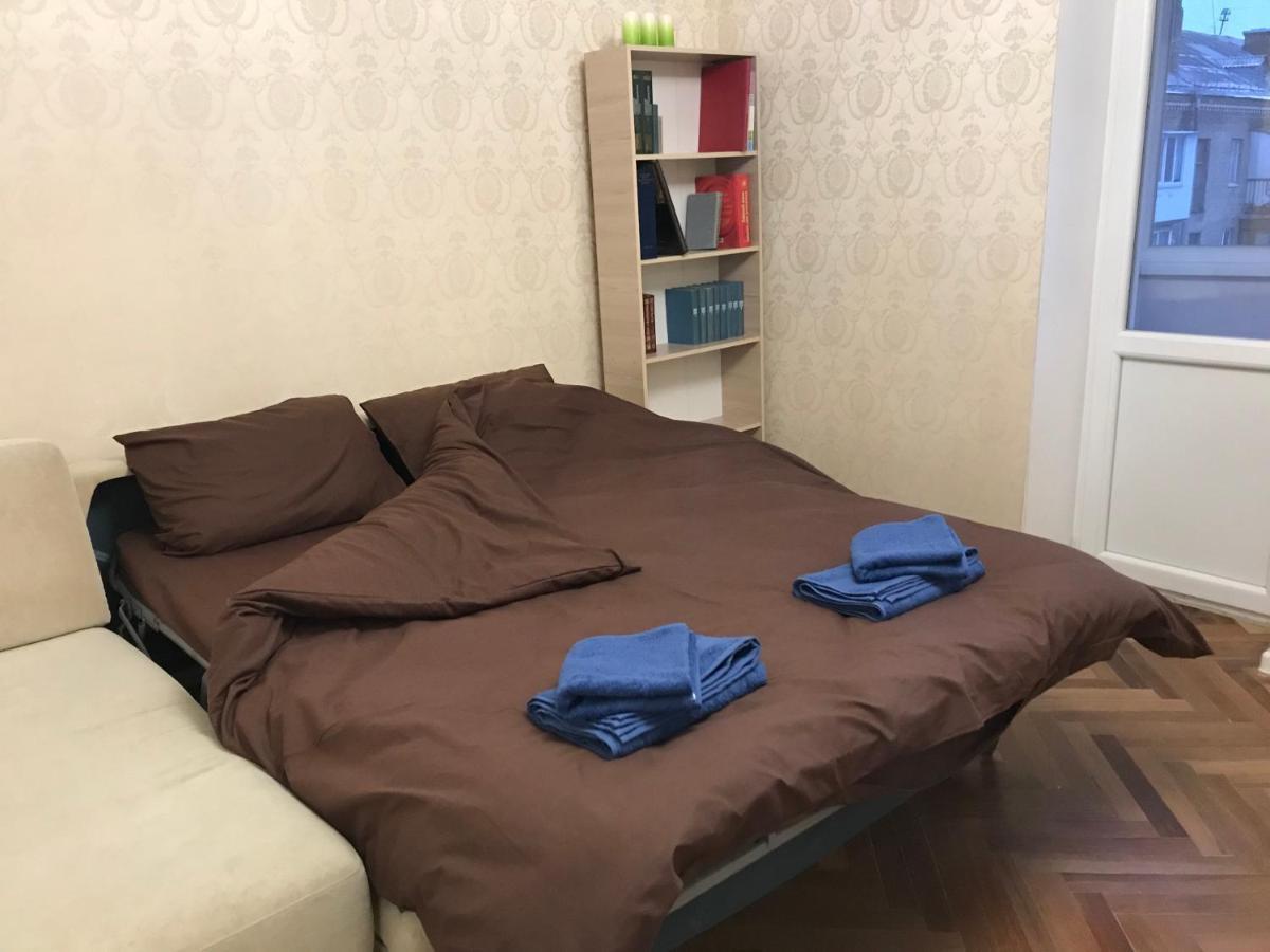 Sunny Apartment Overlooking The Royal Village كييف المظهر الخارجي الصورة